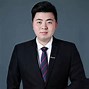 选手团队合作途中，协力攀登巅峰的简单介绍