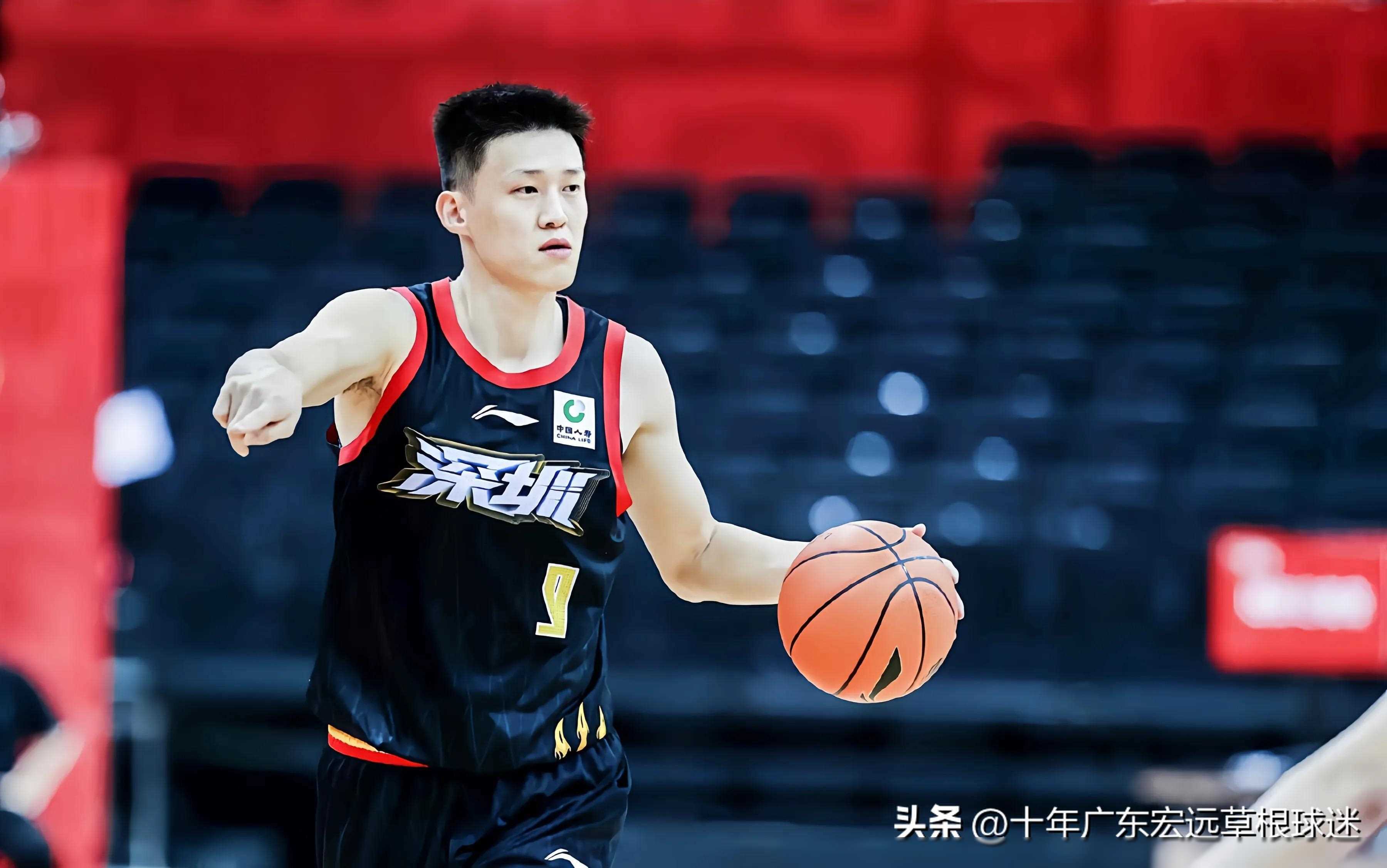 新疆队对阵深圳男篮，争夺季后赛资格的简单介绍
