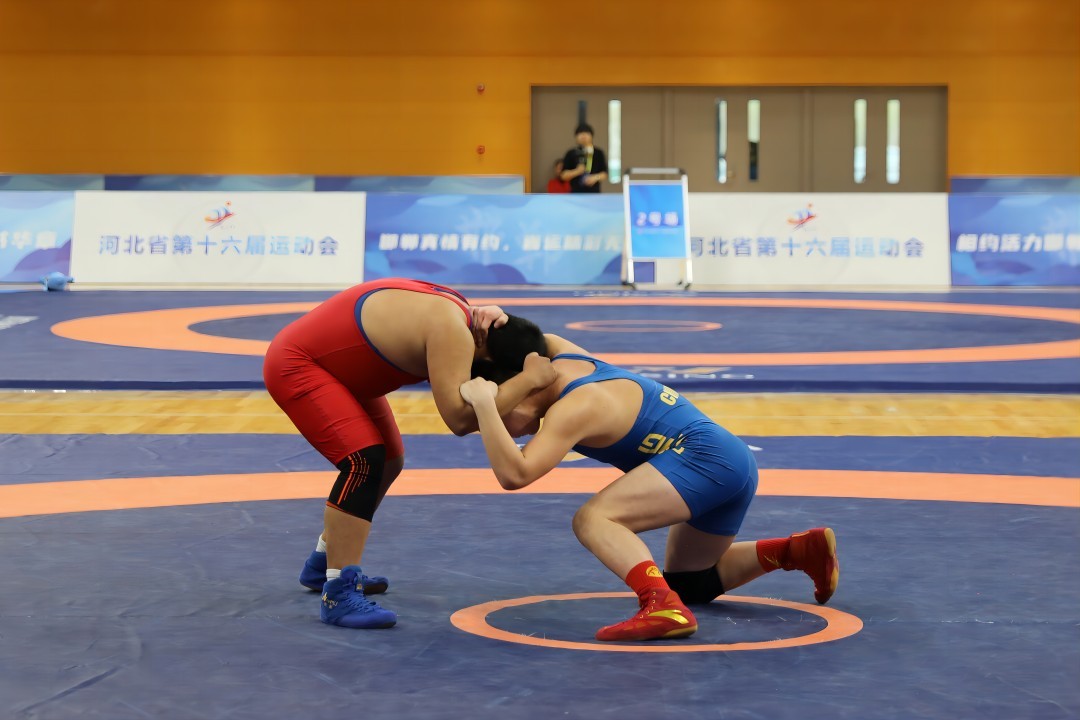 男子自由式摔跤比赛中，摩洛哥选手获奖(男子自由式摔跤比赛中,摩洛哥选手获奖的是谁)