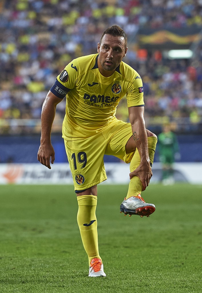 关于比利亚雷亚尔战平对手，暂居中游位置的信息