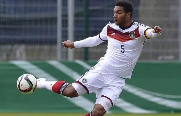 杏彩体育登录-关于多特蒙德签下巴斯托尼年轻天才，球迷期待他的表现的信息