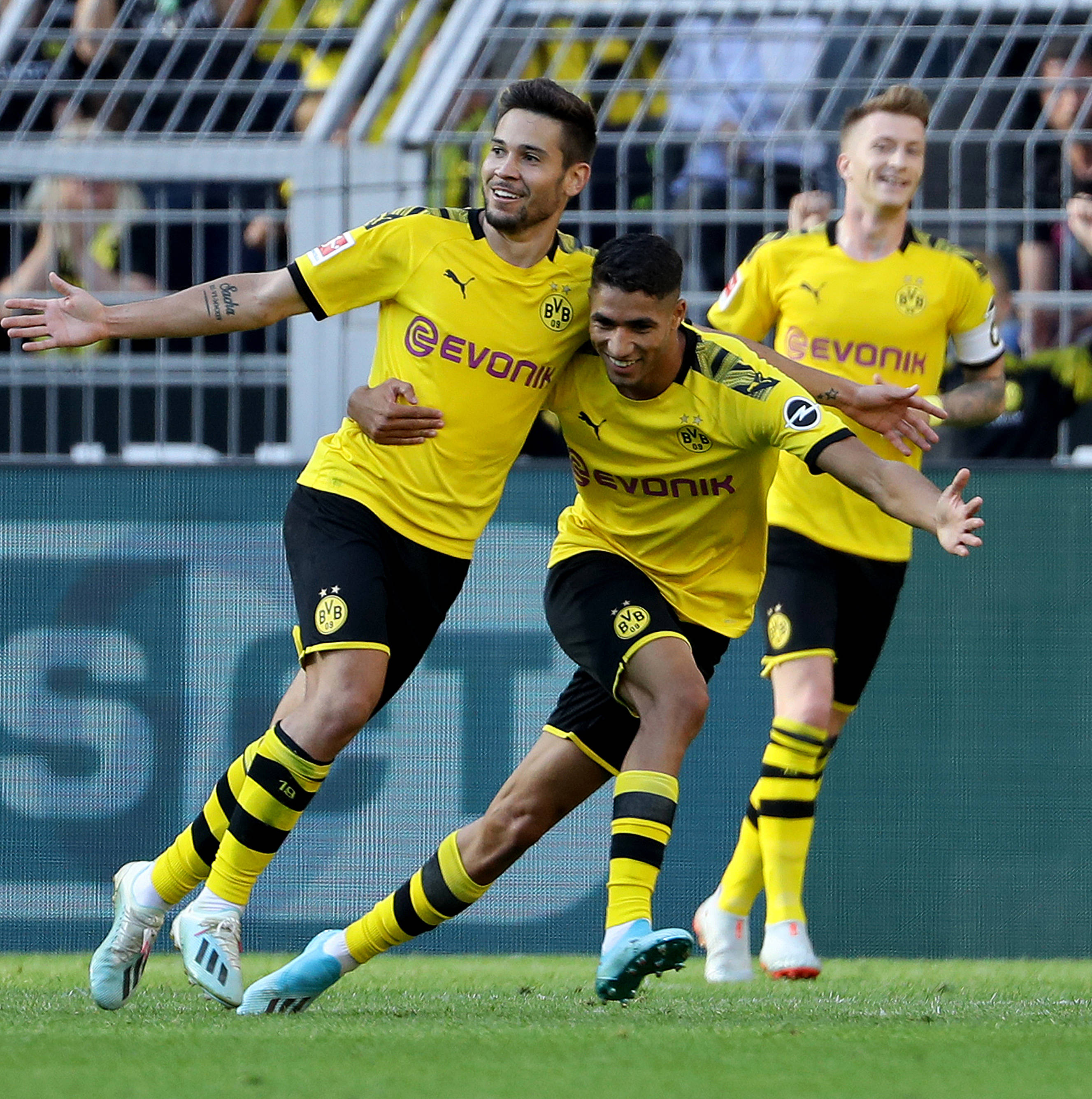 杏彩体育平台-关于奥格斯堡客场大胜保持不败势头的信息