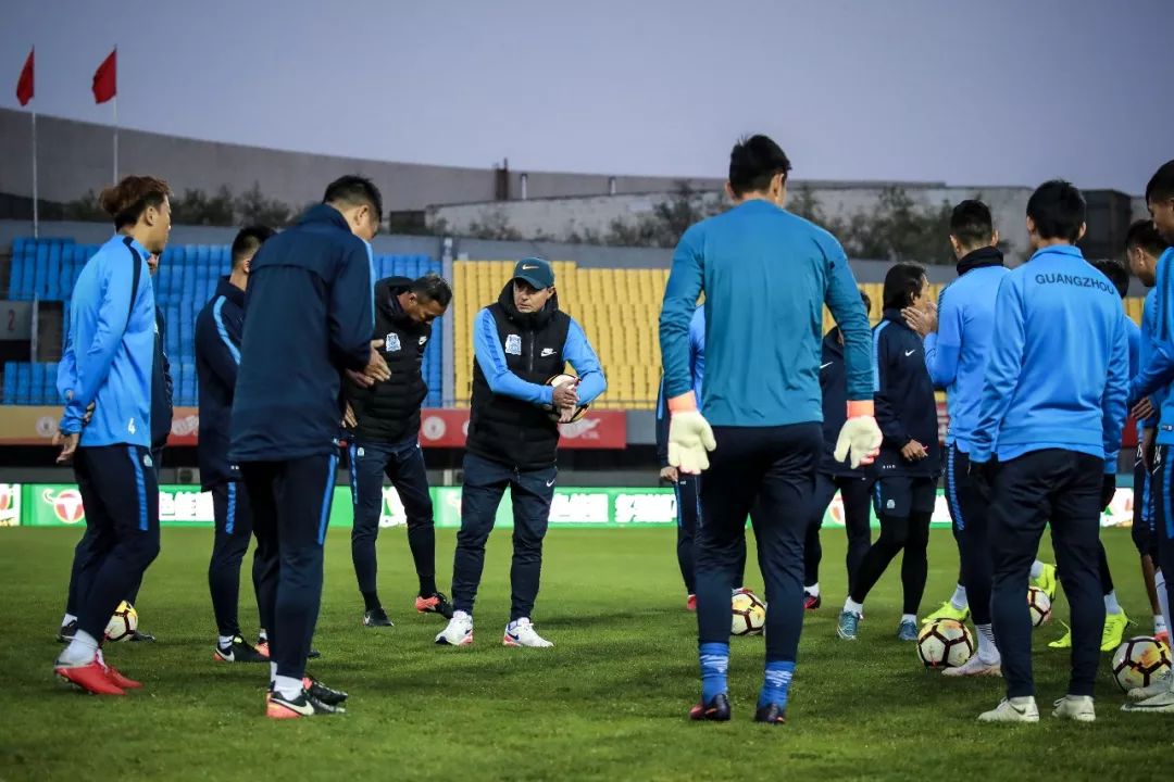 杏彩体育在线登录-包含广州富力将在主场战胜北京人和，备战实力的词条