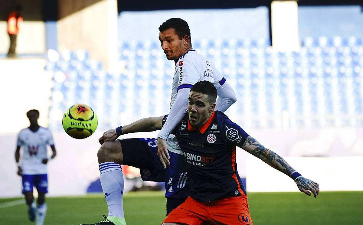 包含斯特拉斯堡主场不敌波尔多，遭遇两连败的词条