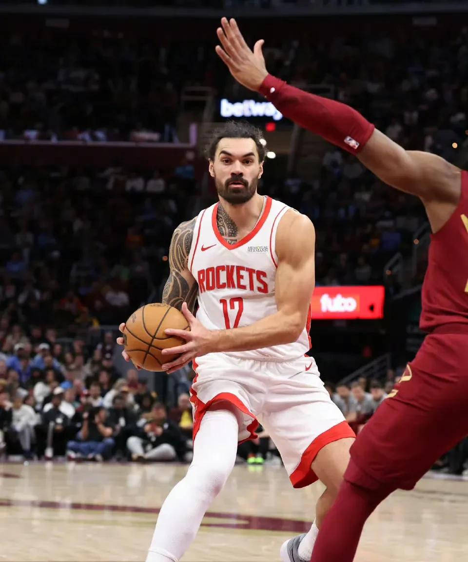 爵士队取得胜利，火箭队负于国王队