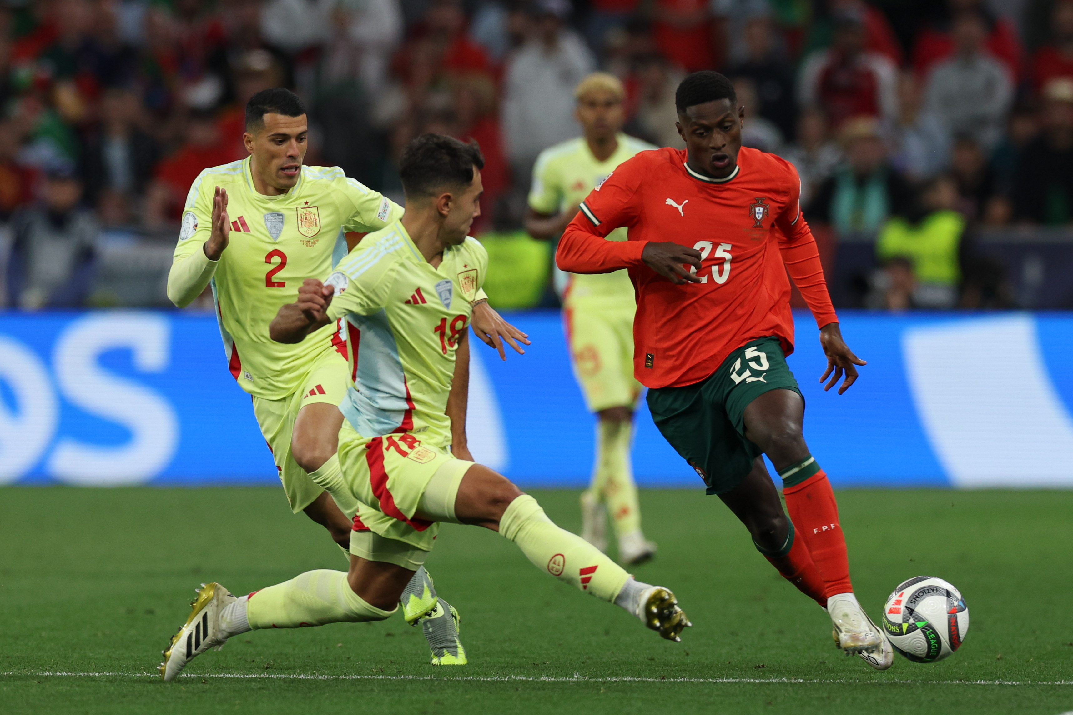 葡萄牙队在国际友谊赛中大胜对手