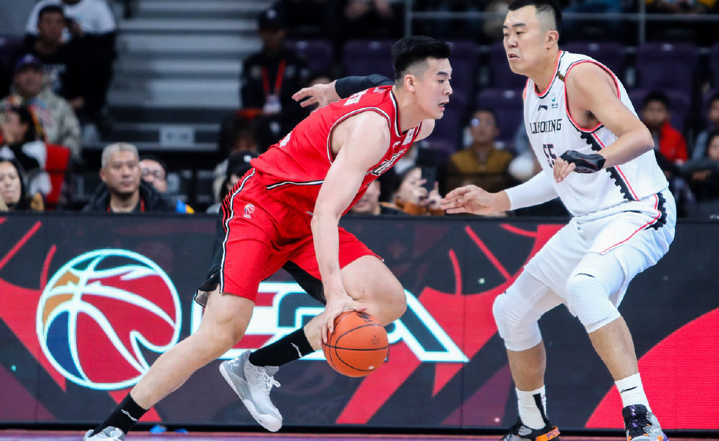 卡昂队在比赛中实力撼动对手，取得胜利的简单介绍