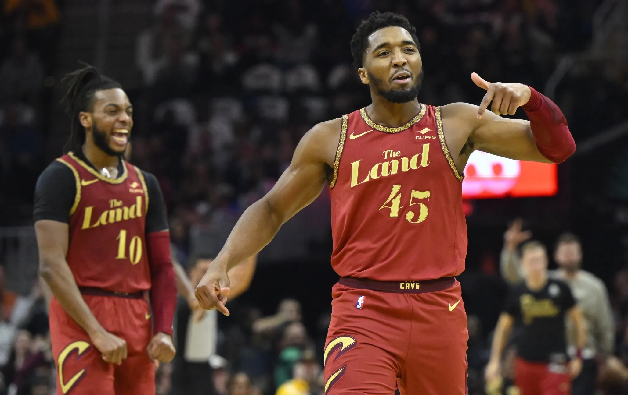 黄蜂战胜篮网，实现反超